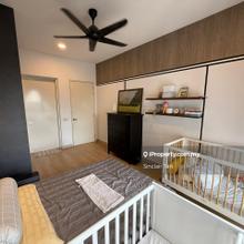 Good Price Fully Furnished and Renovated 2 rooms 2 bathrooms
