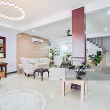Renovated Unit Extended 3.5 Storey House Taman Bukit Utama Ampang