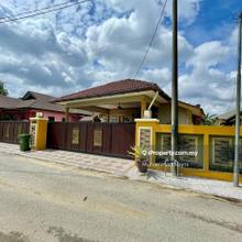 Cantik: Rumah Banglo Kg Gong Pasir Dungun