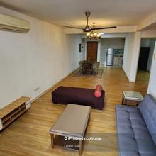 Fully Furnished & Near Lrt Putra Villa For Rent