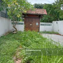 Tengkera, vintage style 1.5 storey with length 180 sqft for sale