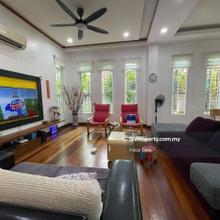 2.5 Storey Bungalow, Renovated Unit, Move In Condition, View Now!