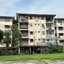 New Refurbish Flat near Wangsa Walk Mall, walkable to LRT Sri Rampai