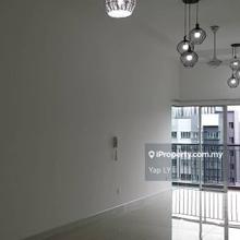 Savanna Executive Balcony Unit For Rent