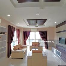Mid floor, fully furnished, pocket sea view, move-in condition!