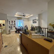 Located within the embassy row.  Duplex unit