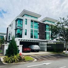 3 Storey Semi D Fera Twinvilla Presint 8 For Sale