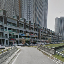 Vantage Desiran Shoplot Facing Main Road