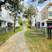 Terrace house for Sale