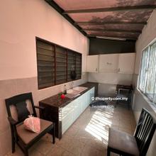 Titiwangsa bungalow for sale ready viewing big land size 