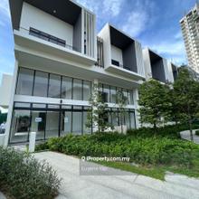 Brand New Freehold 3 Storey Link House