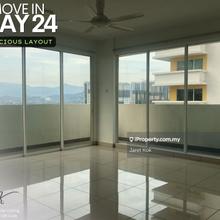 Spacious Layout, near LRT and and DUKE, Below Market Price