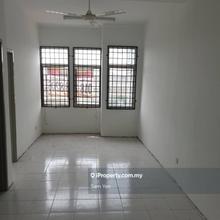 Batu Caves Centrepoint Shop Apartment Face Giant, Freehold, 1k Booking