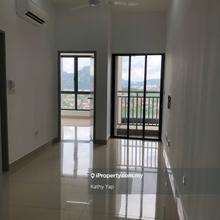 Below market price, facing open area, 10min to international school.
