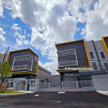 Xme Nilai Semi D Factory Corner lot with lift near KLIA Sepang