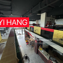 Ground & Mezzanine floor shoplot at Persiaran Gurney for rent