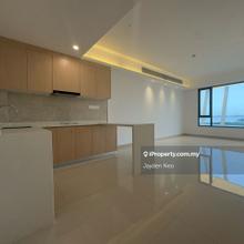With Balcony,Brand New,Phase 3,Free Legal Fee,Shuttle Bus to Ciq
