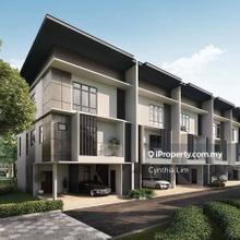 Alyvia Residence - 3 Storey Townhouse at The Northbank