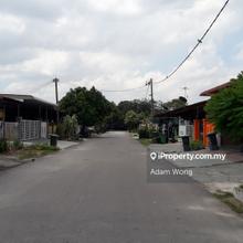 Good Location Single Storey Terrace Town Area Taman Ria Jaya For Rent