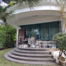 Beautiful Landscaped Bungalow