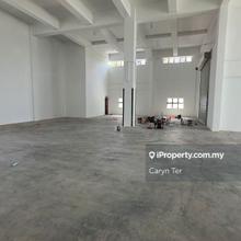 Medium Industry - 2 ton/m2 service lift, motorised roller shutter