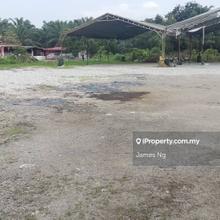 Seri Cheeding land for rent, next to main road,for store or lorry park
