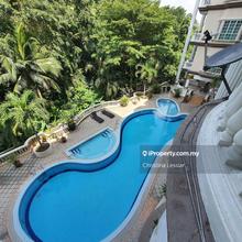 Living Within Lush Greenery And Fresh Air 