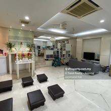 Limited unit,biggest unit,near Desa parkcity,more parking 