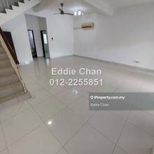 Freehold 3-Storey Terrace @ Sentul Bahagia, Less than 10 years House
