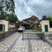 Nice & Renovated 2 Storey Bungalow Near To School, Aeon & Surau