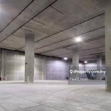 Huge Warehouse For Rent.