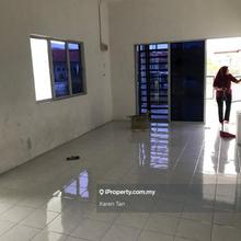 Karen) Single storey house at gopeng for rental 