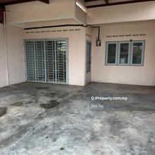 Tmn Widuri ,unfurnished double storey 4r2b unit for rent