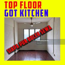 Top floor unit available for rent, got kitchen
