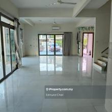 Below market price 3 sty super link endlot house D'island Puchong