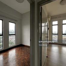 Highfloor overlooking Tama Desa