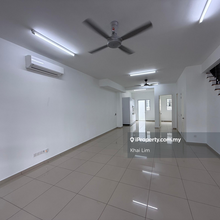 Strictly Gated Guarded! Comes With Kitchen Cabinet! Got Aircons!