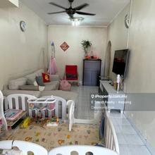 Terrace house for Sale