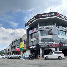Corner lot Taipan  2 G Floor  shop for rent 