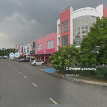 Corner 3 Storey Shop Office