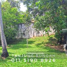 Corner bungalow-Huge land area; Quiet neighbourhood; Affluent Area
