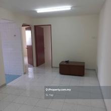 Walk up Flat Desa Petaling for Rent