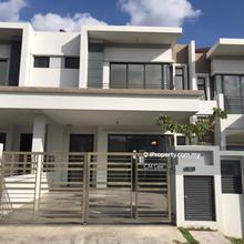 Ixora Brand New Unit, Owner Never Stay Before  