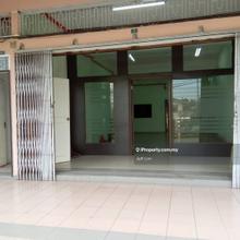 Freehold Title Shop Behind Busy Jalan Pasir Puteh 