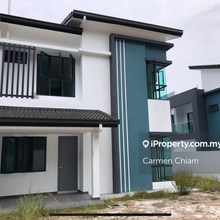 Harmony park semi D 2 1/2 storey for sell 
