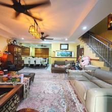 Renovated and extended 2.5 storey