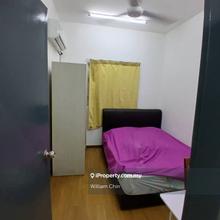 Mix unit middle and master room rent move in now