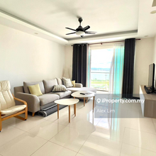 Vertiq Condominium For Rent !!