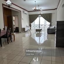 Walking distance to LRT Asia Jaya & Bus stop.