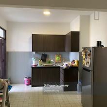 Walking distance to LRT, easy access few highway, 5mins to pavilion 2